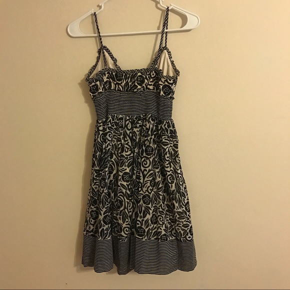 Black and White Floral Print Sundress - Picture 2 of 3