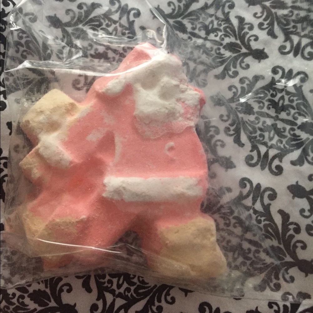Dashing Santa Bath Bomb