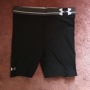 Under armpit spandex