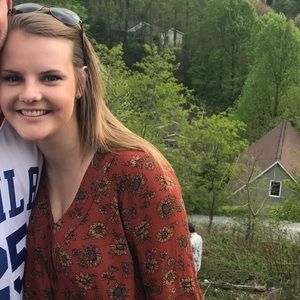 Meet your Posher, Natalie