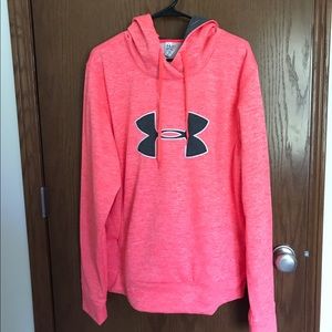 NWOT Under Armour Sweatshirt