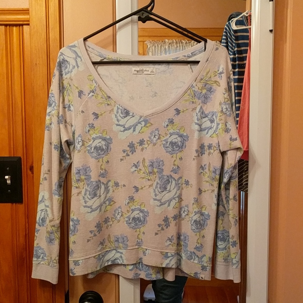 4/$20 Abercrombie & Fitch floral crop thermal