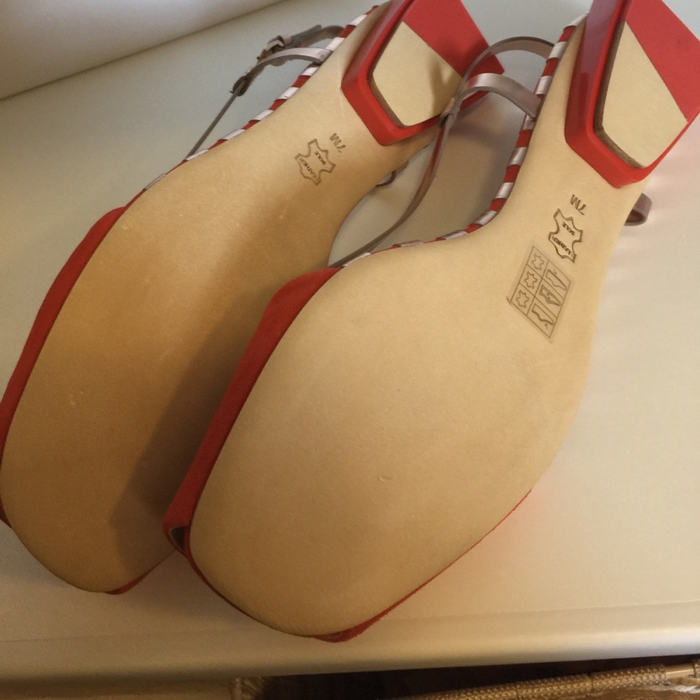 ❌❌ Sold ❌❌. Tory Burch sandals - Picture 4 of 4