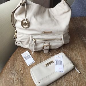 Vanilla Michael Kors satchel and wallet