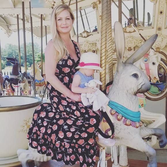 Meet your Posher, Laura - Picture 1 of 1