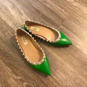 Valentino Rockstud 39 Patent bright green