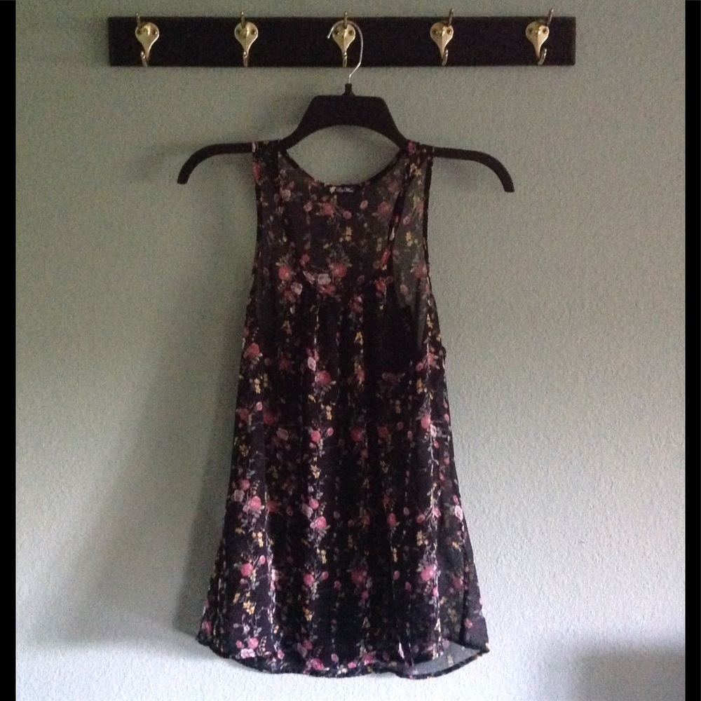 Floral chiffon tank black