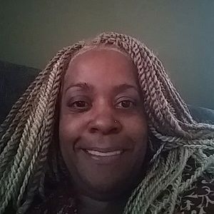 Meet your Posher, Dana