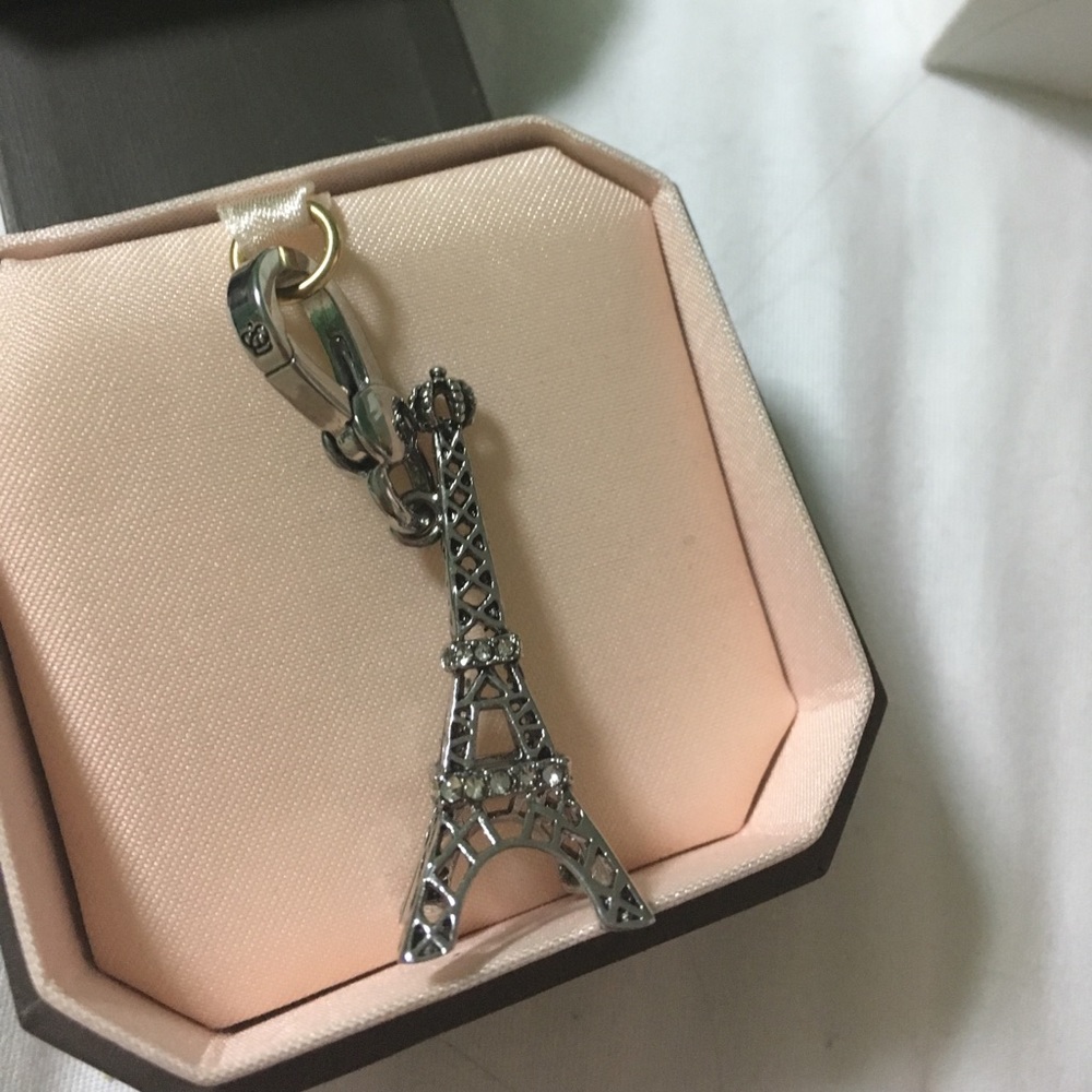 Eiffel tower charm