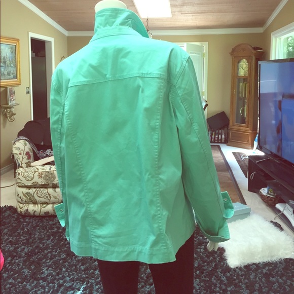 Cruise anyone?Light weight jackets . NWOT - Picture 3 of 4