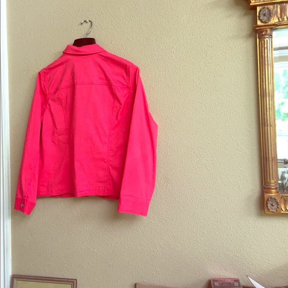 Cruise anyone?Light weight jackets . NWOT - Picture 4 of 4