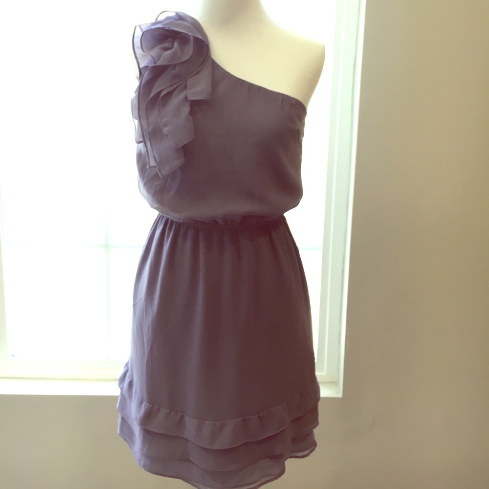 One shouldered chiffon dress