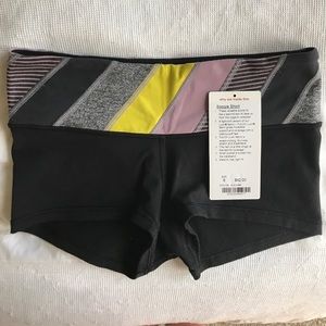 lululemon Boogie Short - reversible - size 6