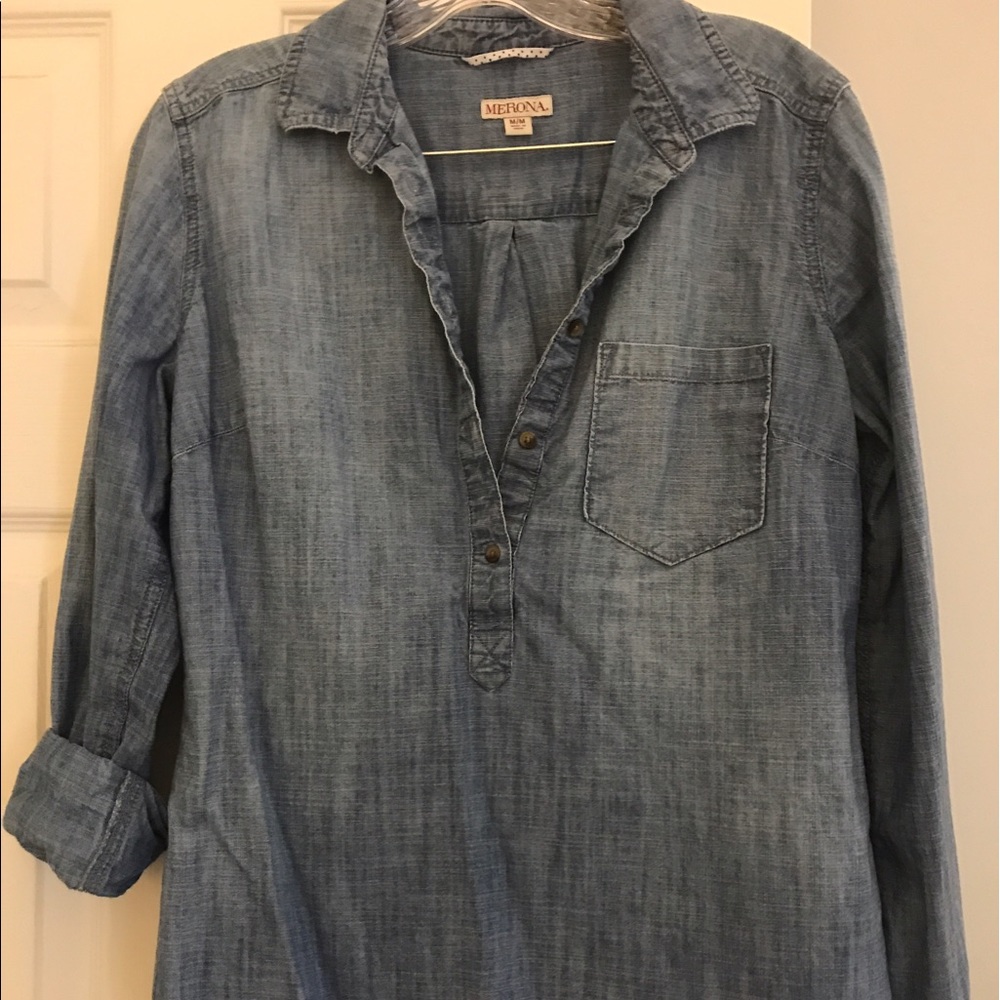 Merona shirt size medium