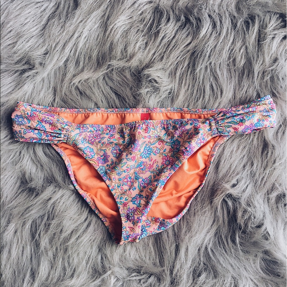 🍑⭐️VS Coral Floral Bikini Bottoms⭐️🍑