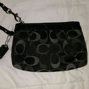 Coach Clutch / Wristlet