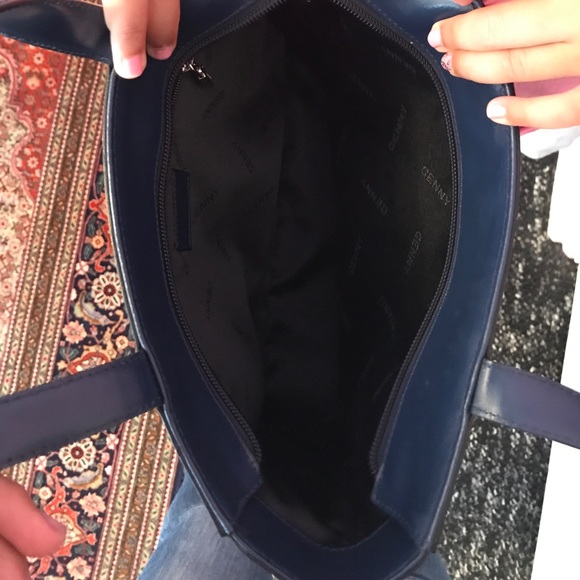 Purse - Picture 3 of 3