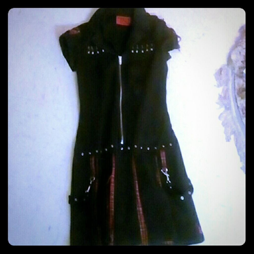 Black dress with plaid pleats