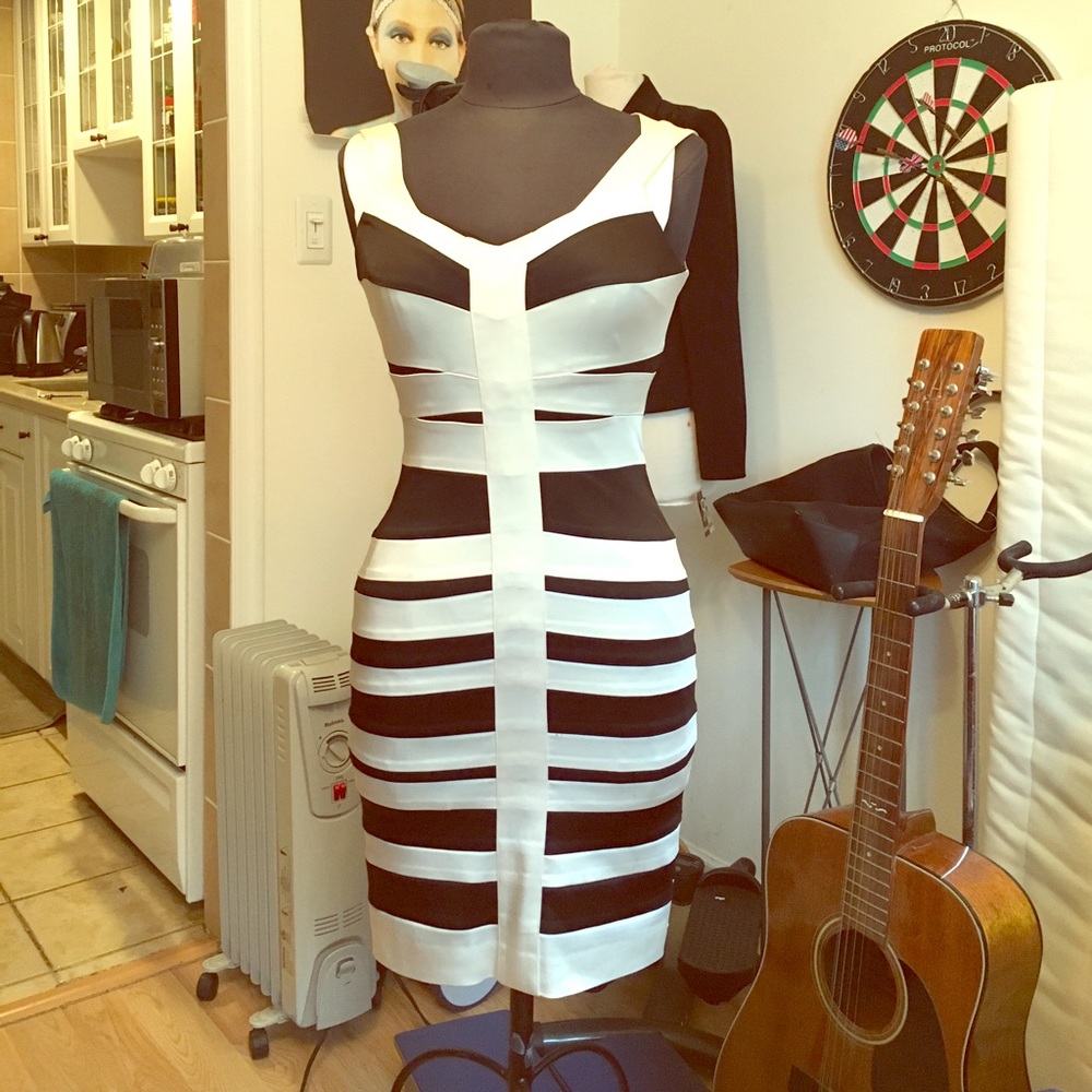 Black/white cocktail dress
