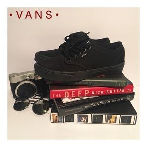 Vans • Black Skate Shoes