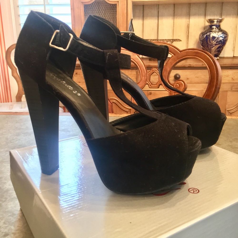 Breckelles Brina platform heels