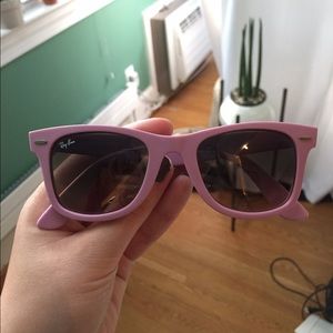 Pink Rayban wayfarers