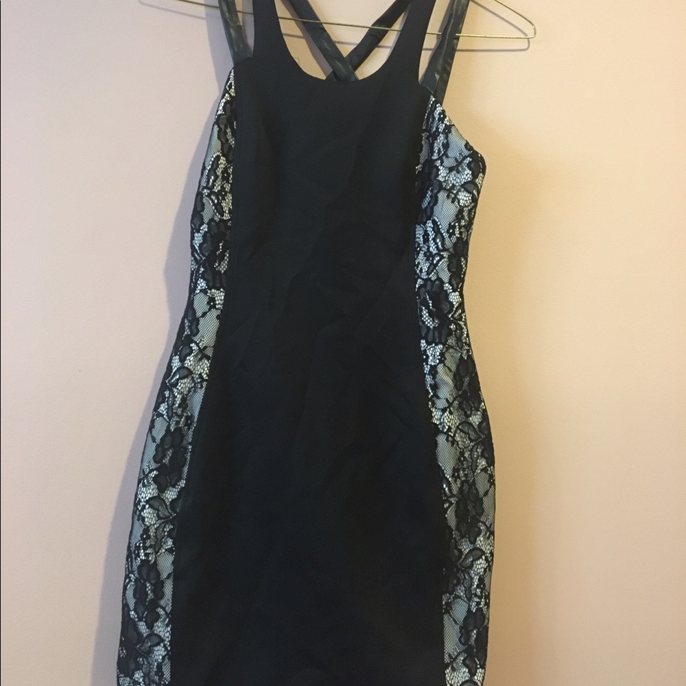 Umgee dress, black dress with lace on the sides