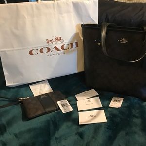 💥FLASH SALE💥Coach handbag with matching wristlet