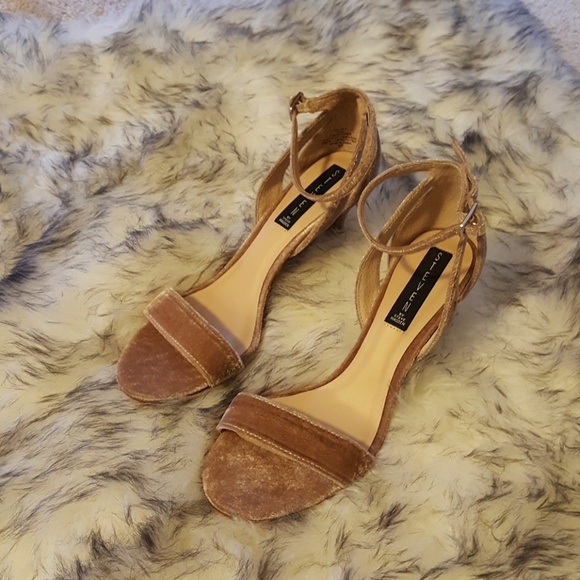 Steve Madden Heels -Brand New - Picture 3 of 3