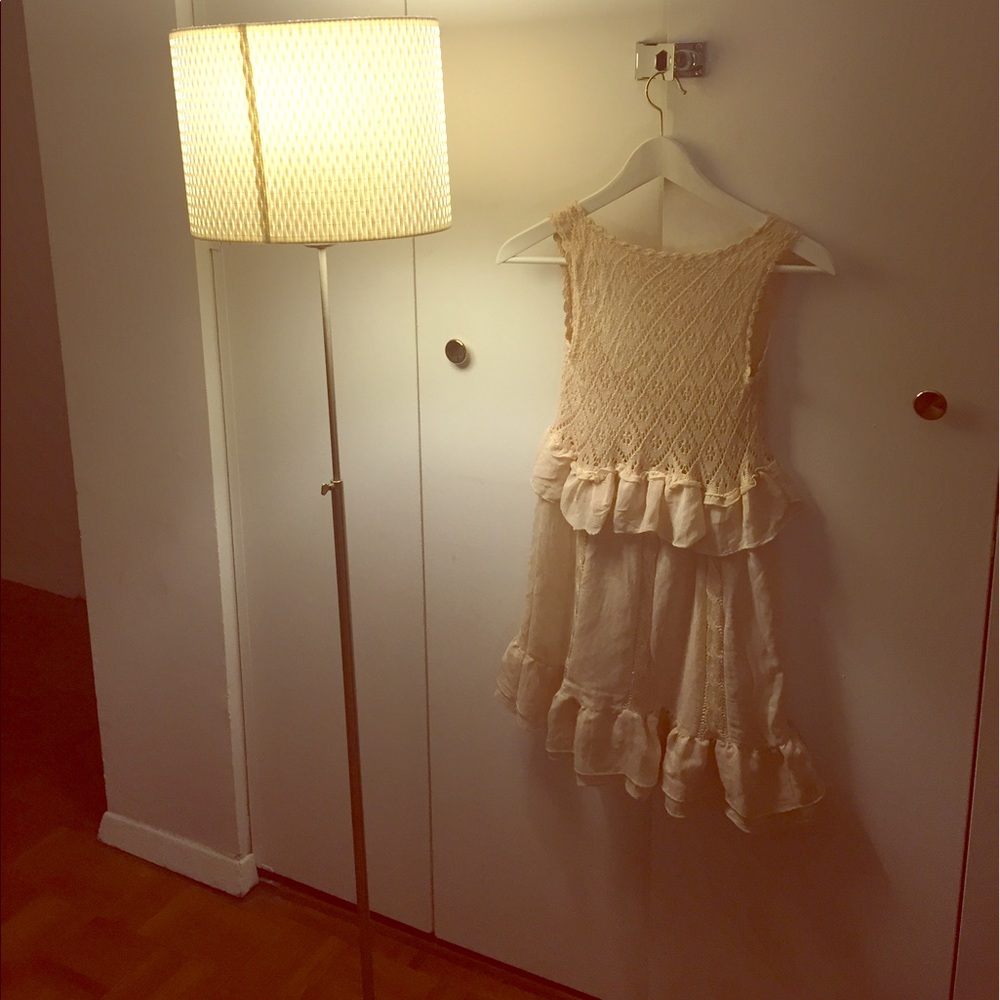 Classy Vintage Lace Ruffled Top (w/ deep back)