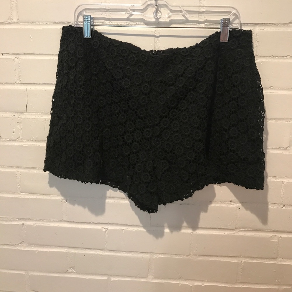 Arc & co black eyelet shorts