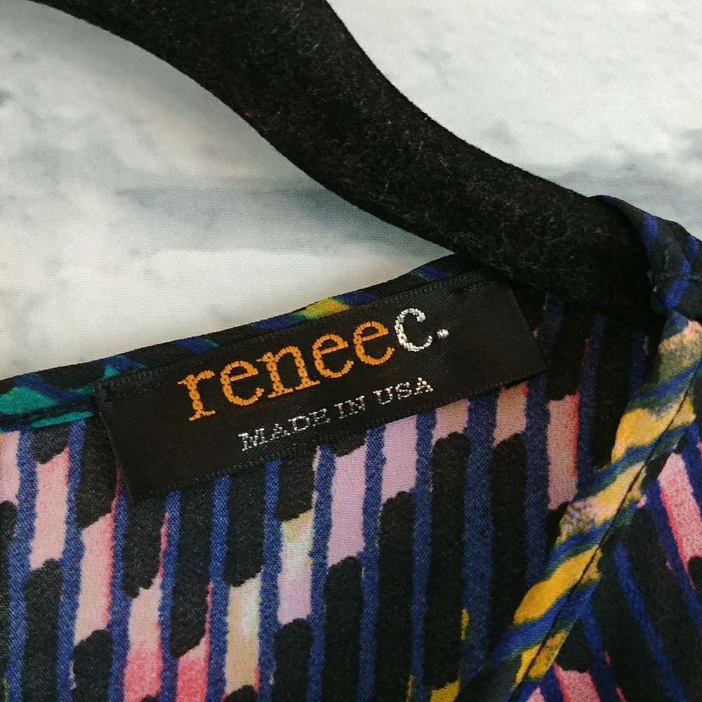 SOLD❗Stitch Fix Key Hole Ventura Top by Renee C. - Picture 4 of 6