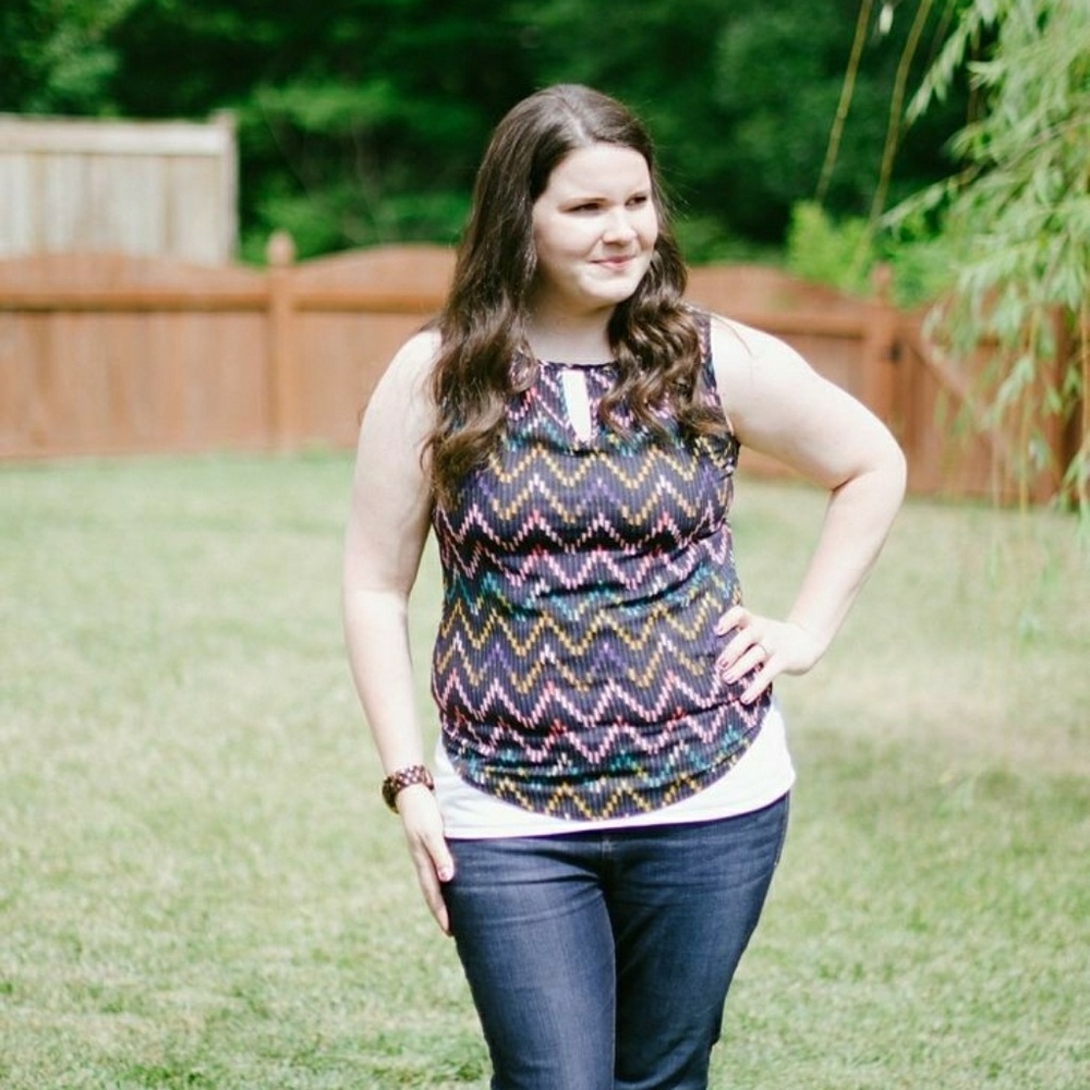 SOLD❗Stitch Fix Key Hole Ventura Top by Renee C. - Picture 6 of 6
