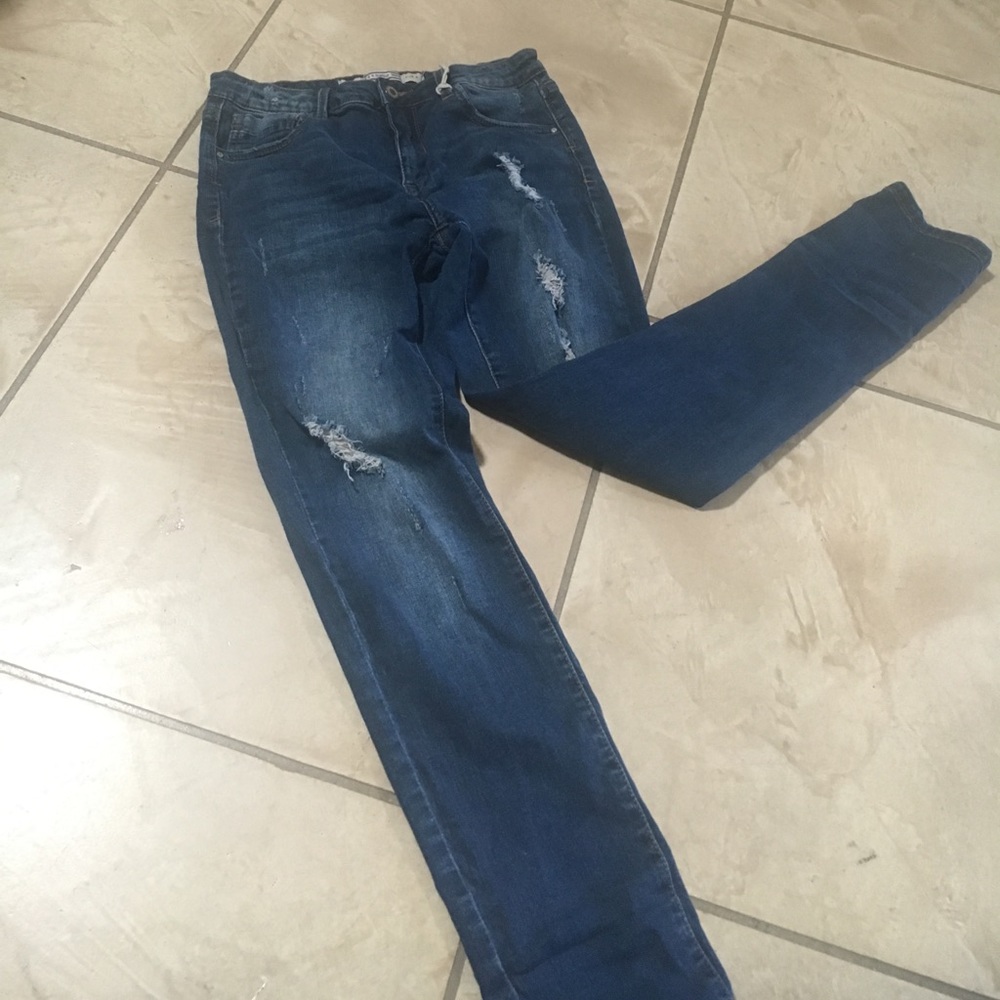 Super cute distressed jeans