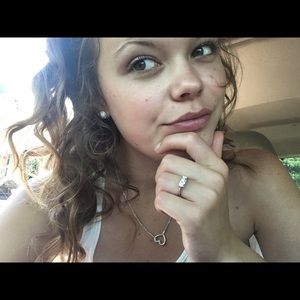 Meet your Posher, Jozee