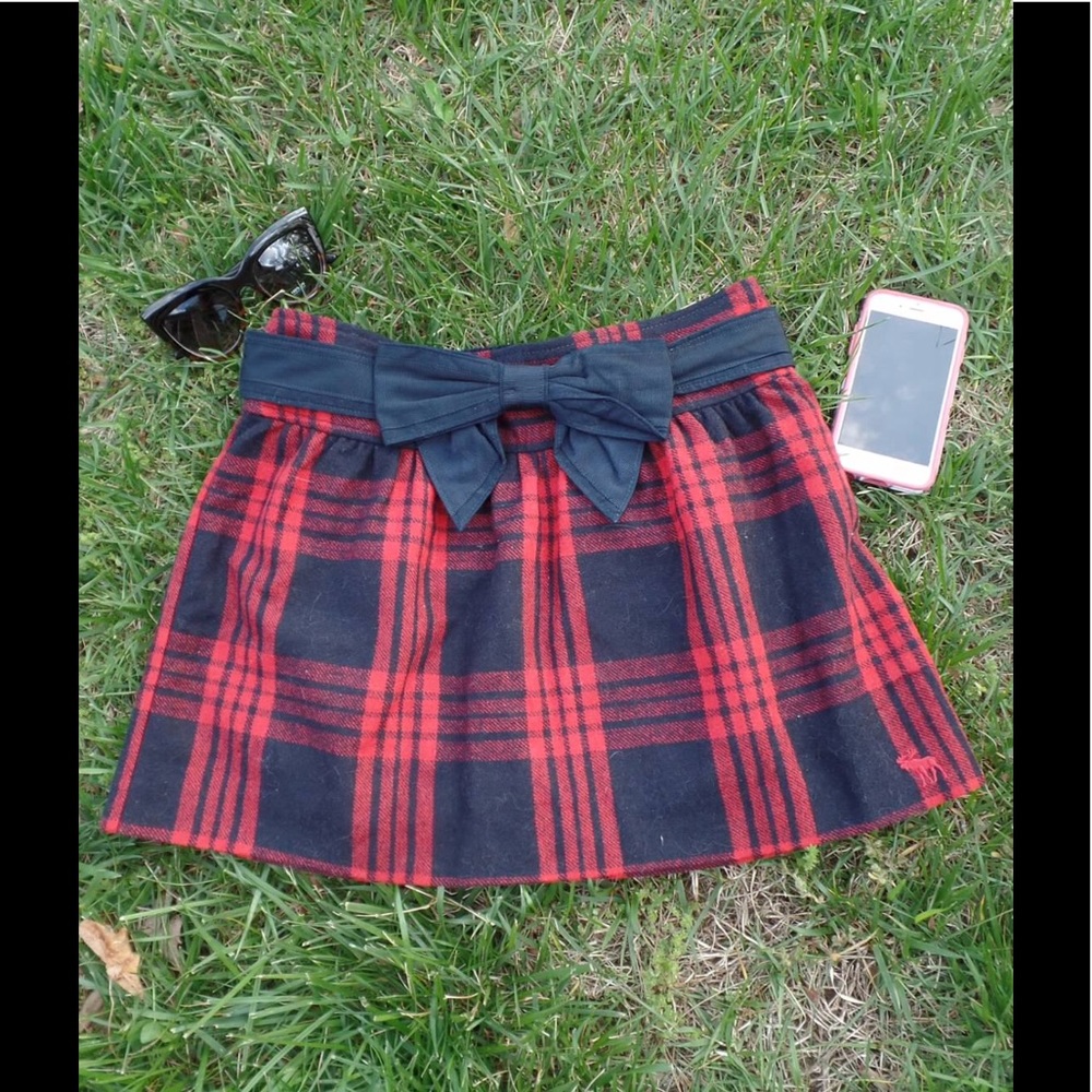 NWT Abercrombie and Fitch Navy and Red Plaid Skirt
