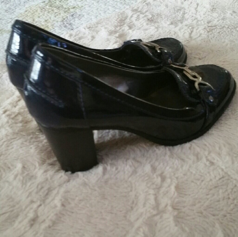 Two   pair de color is navy blue and black