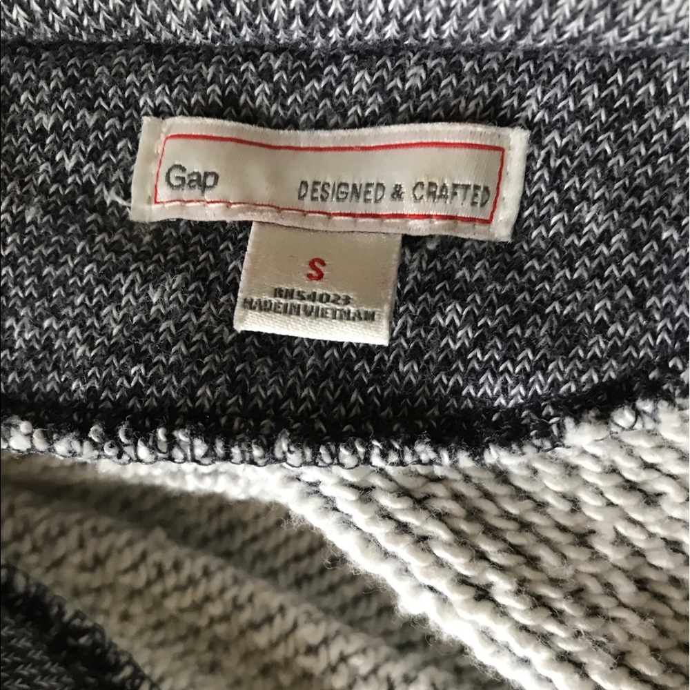 Gap Jacket - Picture 3 of 4