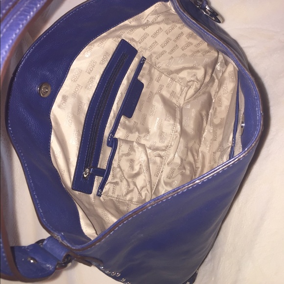 Michael Kors Uptown Astor studded shoulder bag - Picture 2 of 5