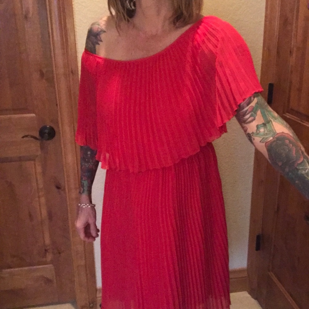 Allen B off the shoulder dress, size 6.