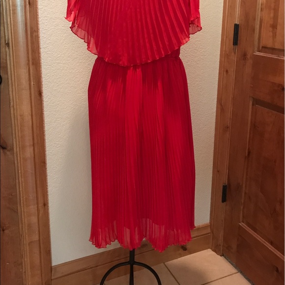 Allen B off the shoulder dress, size 6. - Picture 4 of 8