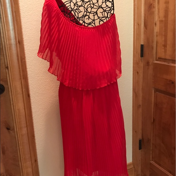 Allen B off the shoulder dress, size 6. - Picture 5 of 8