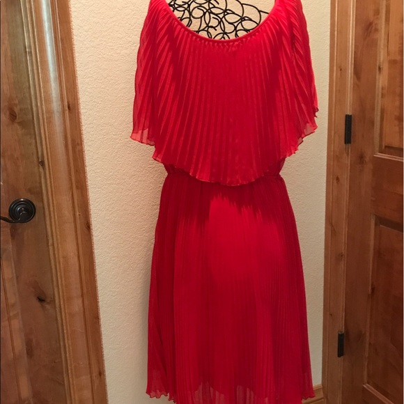 Allen B off the shoulder dress, size 6. - Picture 7 of 8