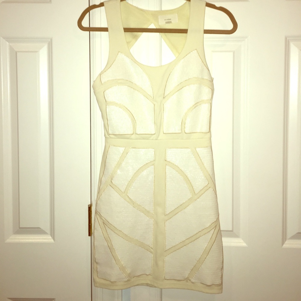 Creme short dress