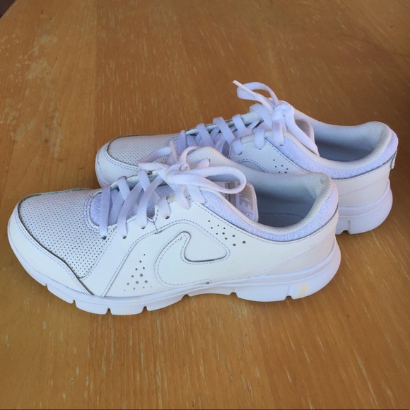 Nike - Picture 1 of 3