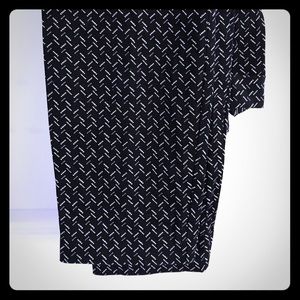 NWOT Gap skinny ankle black printed pants