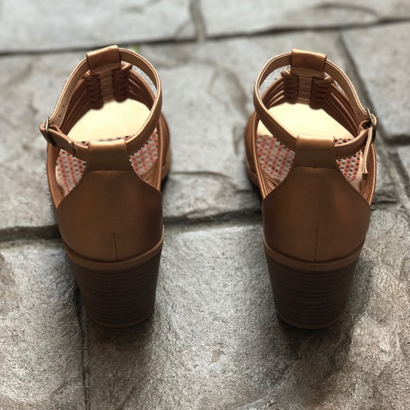 Woven Knotted Caged Gladiator Block Heel Sandal - Picture 5 of 6