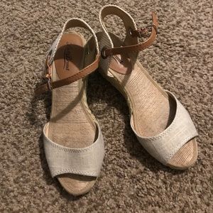 Lucky 🍀 brand wedges 💕