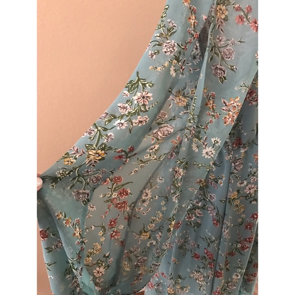 Floral Open shoulder floral maxi dress - Picture 7 of 8