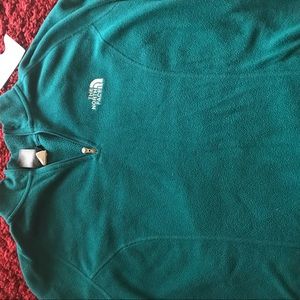 North face pullover